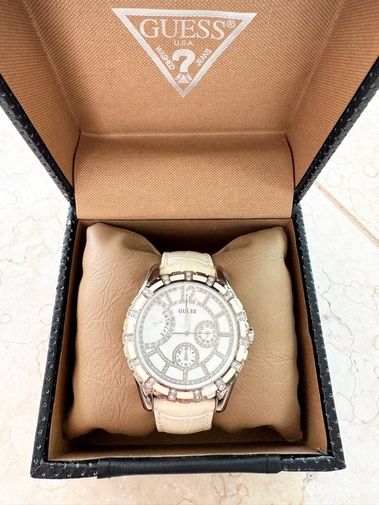 Guess Accessories - GUESS Women's White Cream Silver Watch